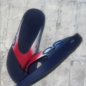 OOFOS Men's Navy Blue and Red Foam Flip Flops sz 12 Euro 45